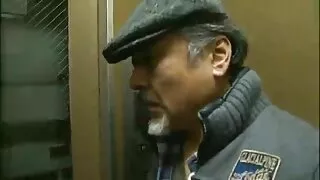 Pamotė paskatino sūnų mylėtis.