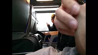 Sesuo nuvalo spermą nuo veido ir žada nevogti daiktų.