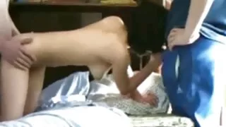 Mergina priversta ištverti analines patyčias.