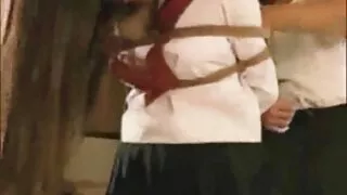 Roko grupės merginos mylisi.