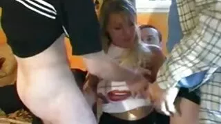 Angela Balta Kalėdų Senelio gaidys.