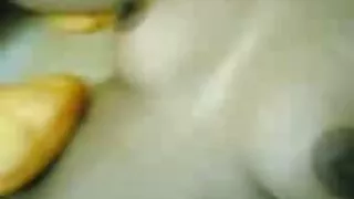 Jis sugeba žaisti konsolę ir sušikti savo žmoną į asilą.