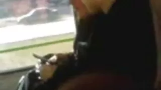 Sportininkas kelio kojinės mylisi.