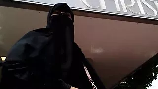 Komjaunimas gauna Pakliuvom Į Subinę vaikinas.