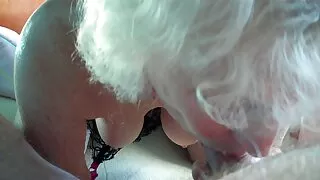 Policija su kuo nors dulkina savo asilus.