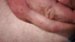 Šviesiaplaukė kenčia nuo subploto ir skuba pasimylėti.